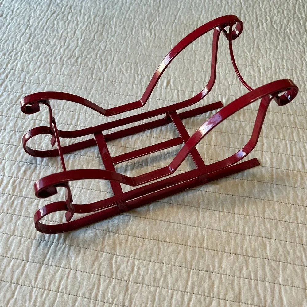 N/A charming red